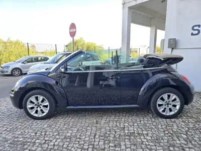Vendo Volkswagen New Beetle Cabriolet 2010 - 9950 EUR, 117000 km - AUTO.MOTO.pt