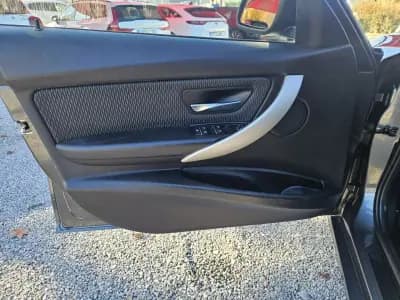 Sell BMW 318 2019 - 21800 EUR, 98000 km - AUTO.MOTO.pt