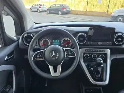 Sell Mercedes-Benz EQT 2024 - 36950 EUR, 73 km - AUTO.MOTO.pt