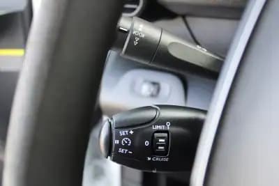 Vendo Peugeot Partner 2020 - 14990 EUR, 176000 km - AUTO.MOTO.pt