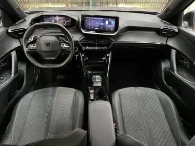 Sell Peugeot 2008 2024 - 22500 EUR, 13000 km - AUTO.MOTO.pt