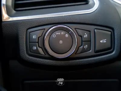 Vendo Ford S-Max 2022 - 34990 EUR, 176600 km - AUTO.MOTO.pt