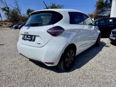 Vendo Renault Zoe 2020 - 15000 EUR, 25000 km - AUTO.MOTO.pt