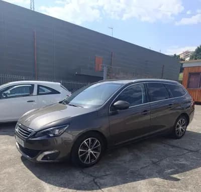 Sell Peugeot 308 SW 2015 - 10500 EUR, 210000 km - AUTO.MOTO.pt