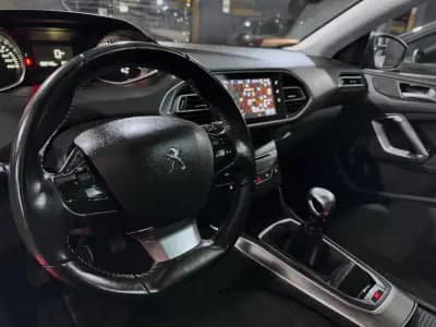 Sell Peugeot 308 2013 - 12990 EUR, 158740 km - AUTO.MOTO.pt