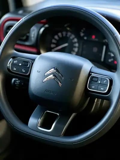 Sell Citroën C3 2022 - 13950 EUR, 49000 km - AUTO.MOTO.pt