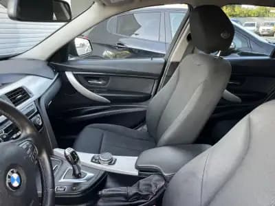 Vendo BMW 318 2015 - 13900 EUR, 260000 km - AUTO.MOTO.pt