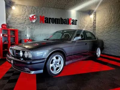 Vendo BMW M5 1989 - 30990 EUR, 203604 km - AUTO.MOTO.pt