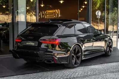 Vendo Audi RS6 Avant 2021 - 114000 EUR, 74634 km - AUTO.MOTO.pt