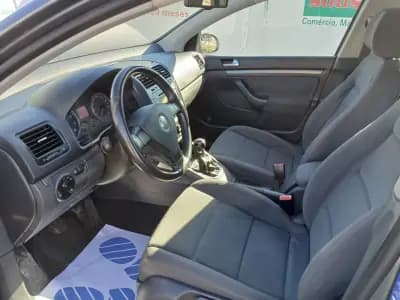 Vendo Volkswagen Golf 2006 - 7150 EUR, 102943 km - AUTO.MOTO.pt