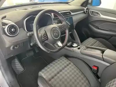 Vendo MG ZS 2021 - 22900 EUR, 41000 km - AUTO.MOTO.pt