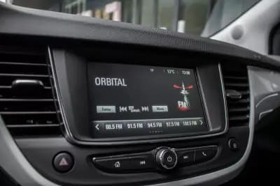 Vendo Opel Crossland X 2020 - 11980 EUR, 87391 km - AUTO.MOTO.pt