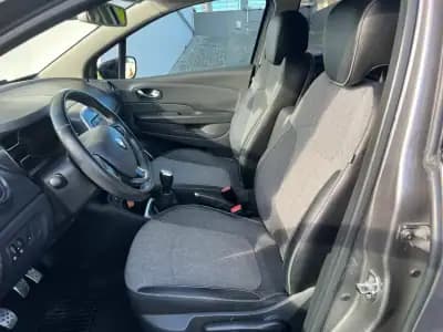Vendo Renault Captur 2019 - 16990 EUR, 90898 km - AUTO.MOTO.pt