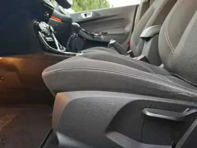 Sell Ford Fiesta 2016 - 9990 EUR, 87600 km - AUTO.MOTO.pt