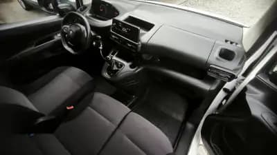 Vendo Peugeot Partner 2020 - 14490 EUR, 110714 km - AUTO.MOTO.pt