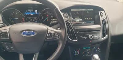 Sell Ford Focus SW 2015 - 10750 EUR, 181000 km - AUTO.MOTO.pt