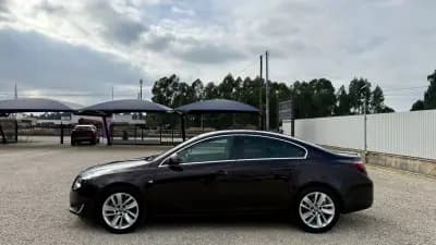 Vendo Opel Insignia 2016 - 13500 EUR, 164000 km - AUTO.MOTO.pt