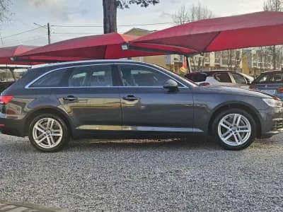 Vendo Audi A4 Avant 2018 - 22800 EUR, 104924 km - AUTO.MOTO.pt