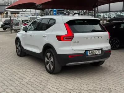 Vendo Volvo XC 40 2020 - 26950 EUR, 137000 km - AUTO.MOTO.pt