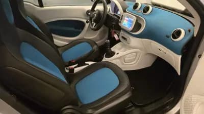 Vendo Smart Fortwo Cabrio 2014 - 8900 EUR, 145888 km - AUTO.MOTO.pt