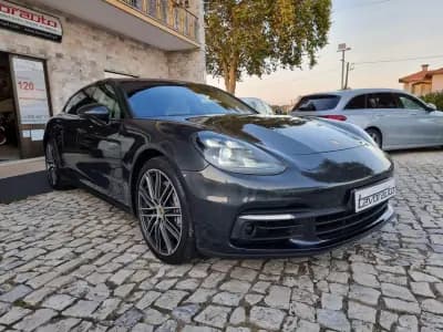 Vendo Porsche Panamera Sport Turismo 2018 - 84990 EUR, 147000 km - AUTO.MOTO.pt