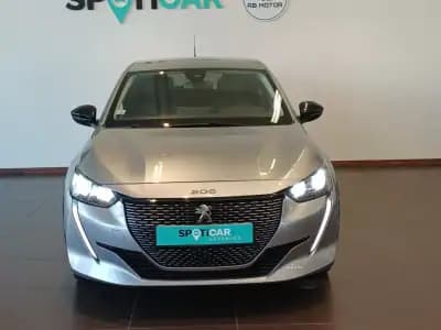 Vendo Peugeot 208 2023 - 27000 EUR, 24150 km - AUTO.MOTO.pt