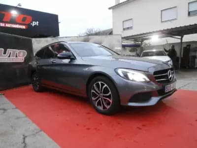 Vendo Mercedes-Benz C 180 2017 - 24900 EUR, 141265 km - AUTO.MOTO.pt