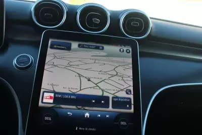 Sell Mercedes-Benz C 200 2024 - 39980 EUR, 19384 km - AUTO.MOTO.pt