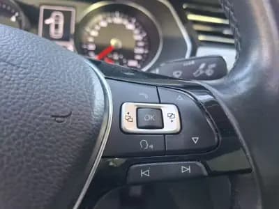 Sell Volkswagen Passat 2016 - 14500 EUR, 181600 km - AUTO.MOTO.pt