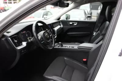 Sell Volvo XC 60 2021 - 31900 EUR, 121360 km - AUTO.MOTO.pt