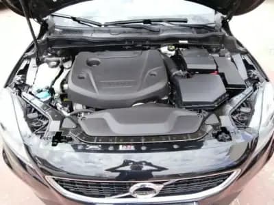 Vendo Volvo V40 2017 - 16800 EUR, 170641 km - AUTO.MOTO.pt