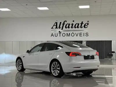 Sell Tesla Model 3 2019 - 24890 EUR, 118800 km - AUTO.MOTO.pt
