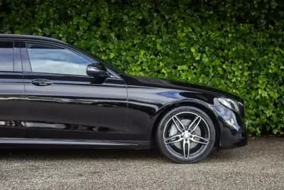 Sell Mercedes-Benz E 220 2017 - 28900 EUR, 173500 km - AUTO.MOTO.pt