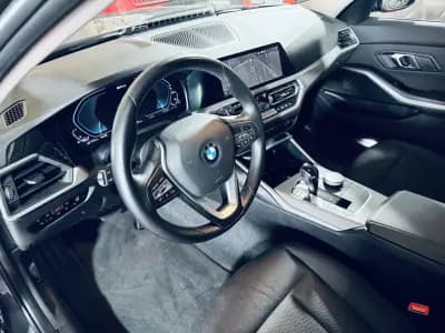 Vendo BMW 330 2020 - 32990 EUR, 101671 km - AUTO.MOTO.pt