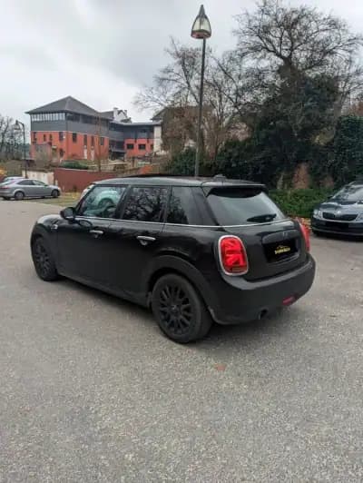 Vendo MINI 2019 - 17750 EUR, 135000 km - AUTO.MOTO.pt