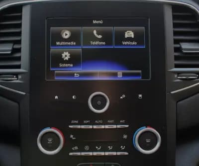 Sell Renault Mégane 2017 - 12450 EUR, 106500 km - AUTO.MOTO.pt