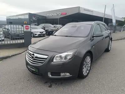 Sell Opel Insignia 2010 - 7500 EUR, 206000 km - AUTO.MOTO.pt