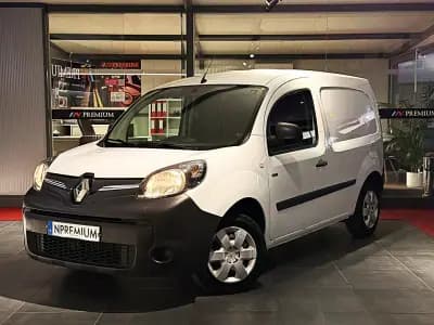 Vendo Renault Kangoo 2021 - 10500 EUR, 35000 km - AUTO.MOTO.pt