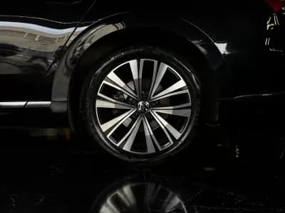 Sell Volkswagen Arteon 2023 - 31990 EUR, 45800 km - AUTO.MOTO.pt