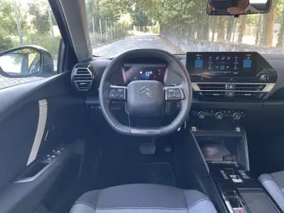 Vendo Citroën C4 2021 - 17890 EUR, 54386 km - AUTO.MOTO.pt