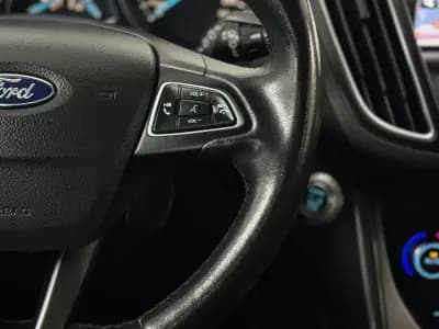 Vendo Ford Grand C-Max 2016 - 9950 EUR, 108000 km - AUTO.MOTO.pt