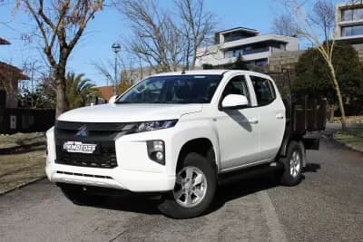 Sell Mitsubishi L200 2022 - 33990 EUR, 13000 km - AUTO.MOTO.pt