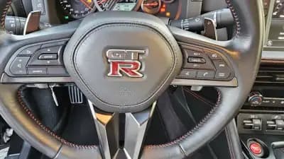 Sell Nissan GT-R 2017 - 149900 EUR, 50238 km - AUTO.MOTO.pt