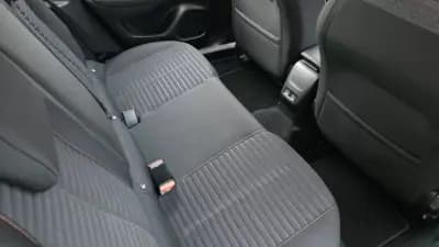 Sell Peugeot e-2008 2020 - 19990 EUR, 43800 km - AUTO.MOTO.pt