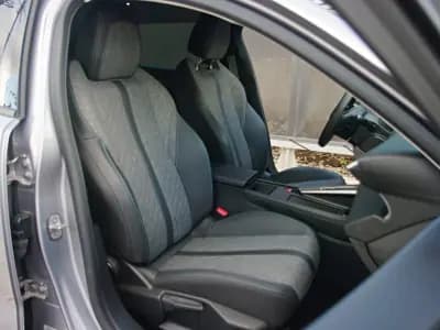 Vendo Peugeot 408 2024 - 25900 EUR, 30782 km - AUTO.MOTO.pt