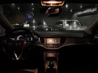 Sell Opel Astra Sports Tourer 2021 - 13990 EUR, 135500 km - AUTO.MOTO.pt