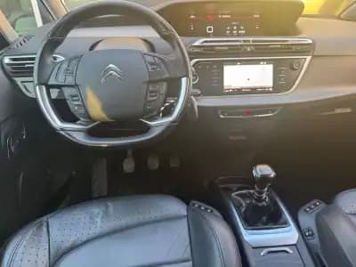 Vendo Citroën C4 Spacetourer 2020 - 16700 EUR, 124190 km - AUTO.MOTO.pt