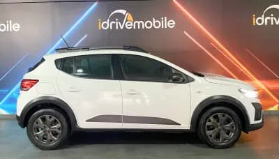 Vendo Dacia Sandero 2023 - 15900 EUR, 58259 km - AUTO.MOTO.pt