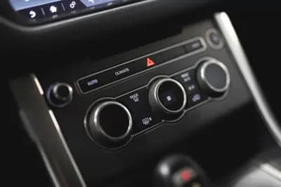 Sell Land Rover Range Rover Sport 2017 - 43990 EUR, 63000 km - AUTO.MOTO.pt