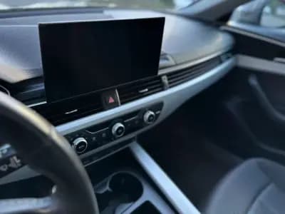 Vendo Audi A4 Avant 2020 - 24250 EUR, 235230 km - AUTO.MOTO.pt